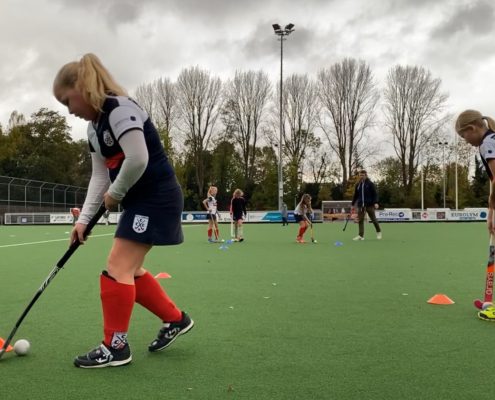 MHC Krimpen testte vorig jaar de nieuwste verkoopmethode: de Verkoopkaart. Met de verkoopkaart verkopen leden alléén online loten via de persoonlijke QR-code. Bekijk hier het verhaal van de hockeyvereniging.
