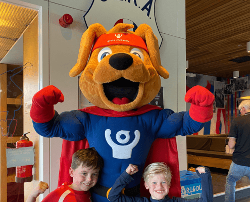 Cluppie bij Jeka juichen