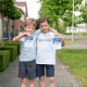 Trotse lotenverkopers met de verkoopkaart.